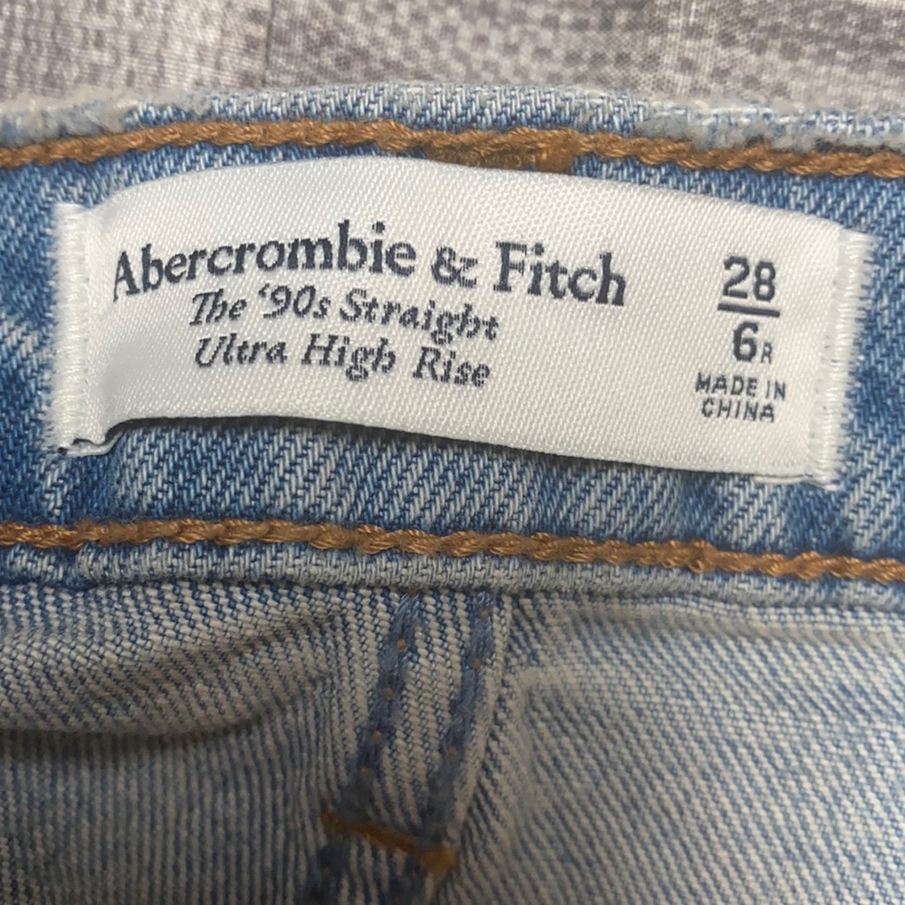 Abercrombie & Fitch 90’s ultra high rise straight jeans A&F